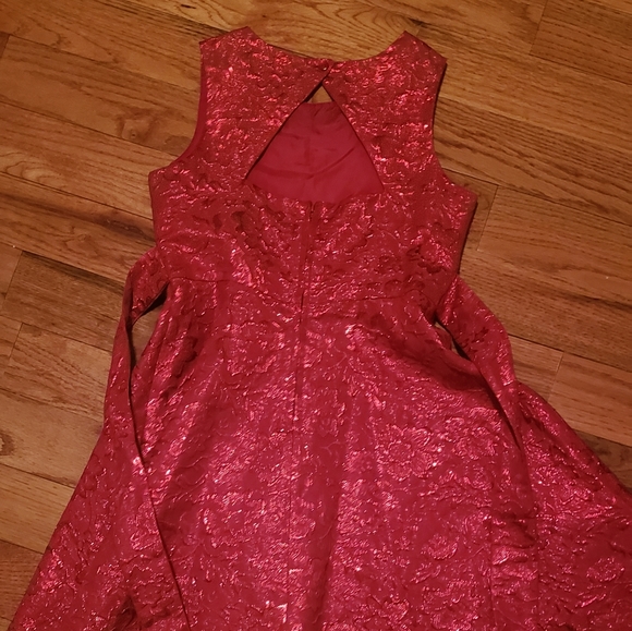 Kids Dress - Picture 2 of 3